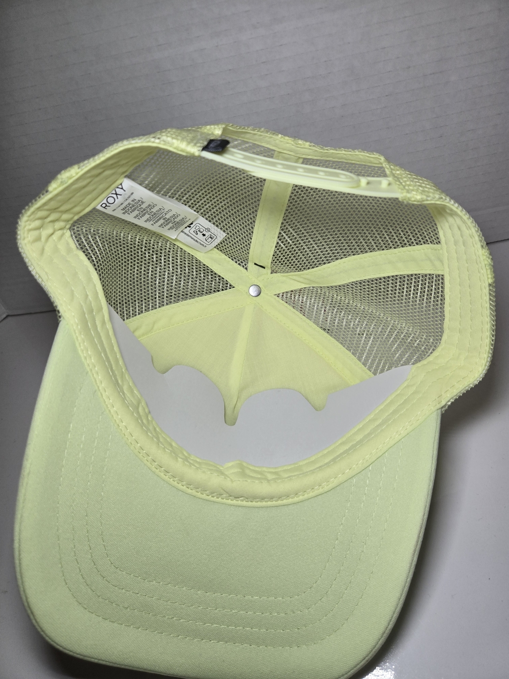 Wmns Neon Yellow Patterned Roxy Trucker Hat - - Picture 5 of 6